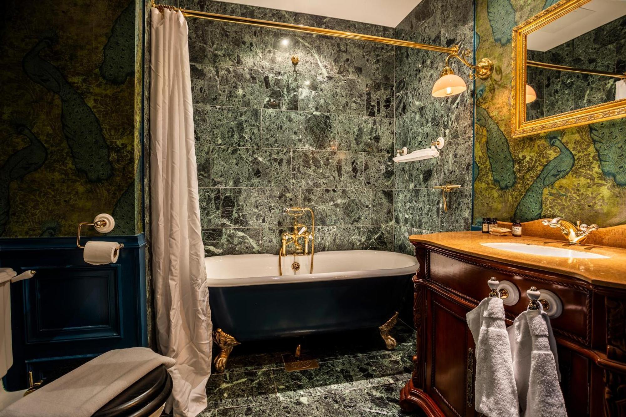 Hotel Pigalle Γκέτεμποργκ Εξωτερικό φωτογραφία Bathroom